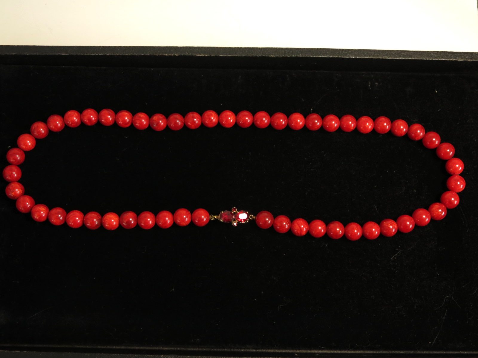 Vintage Cherry Red Bakelite Bead Necklace 26″